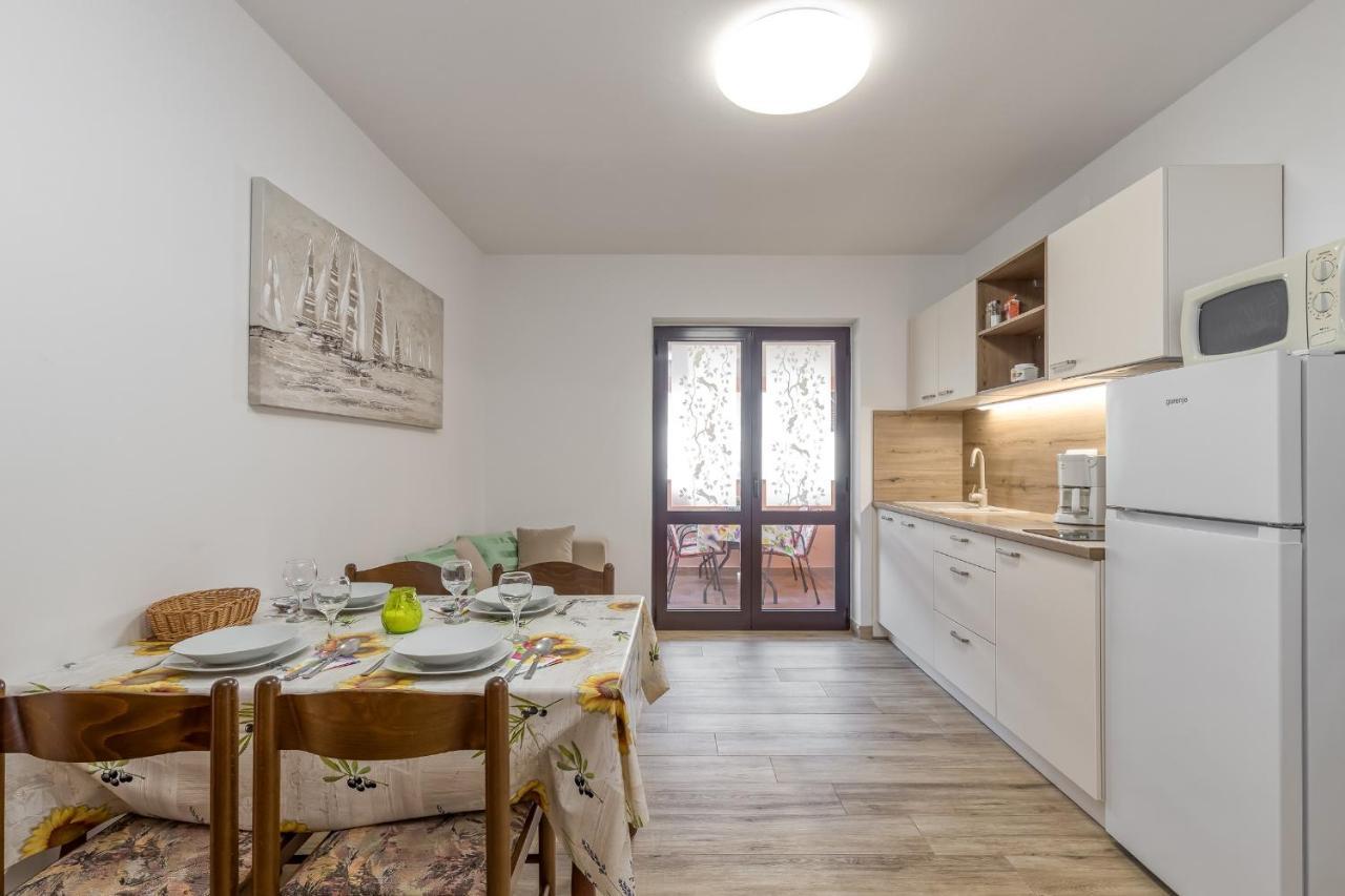 Apartment Complex Silva روفينج المظهر الخارجي الصورة