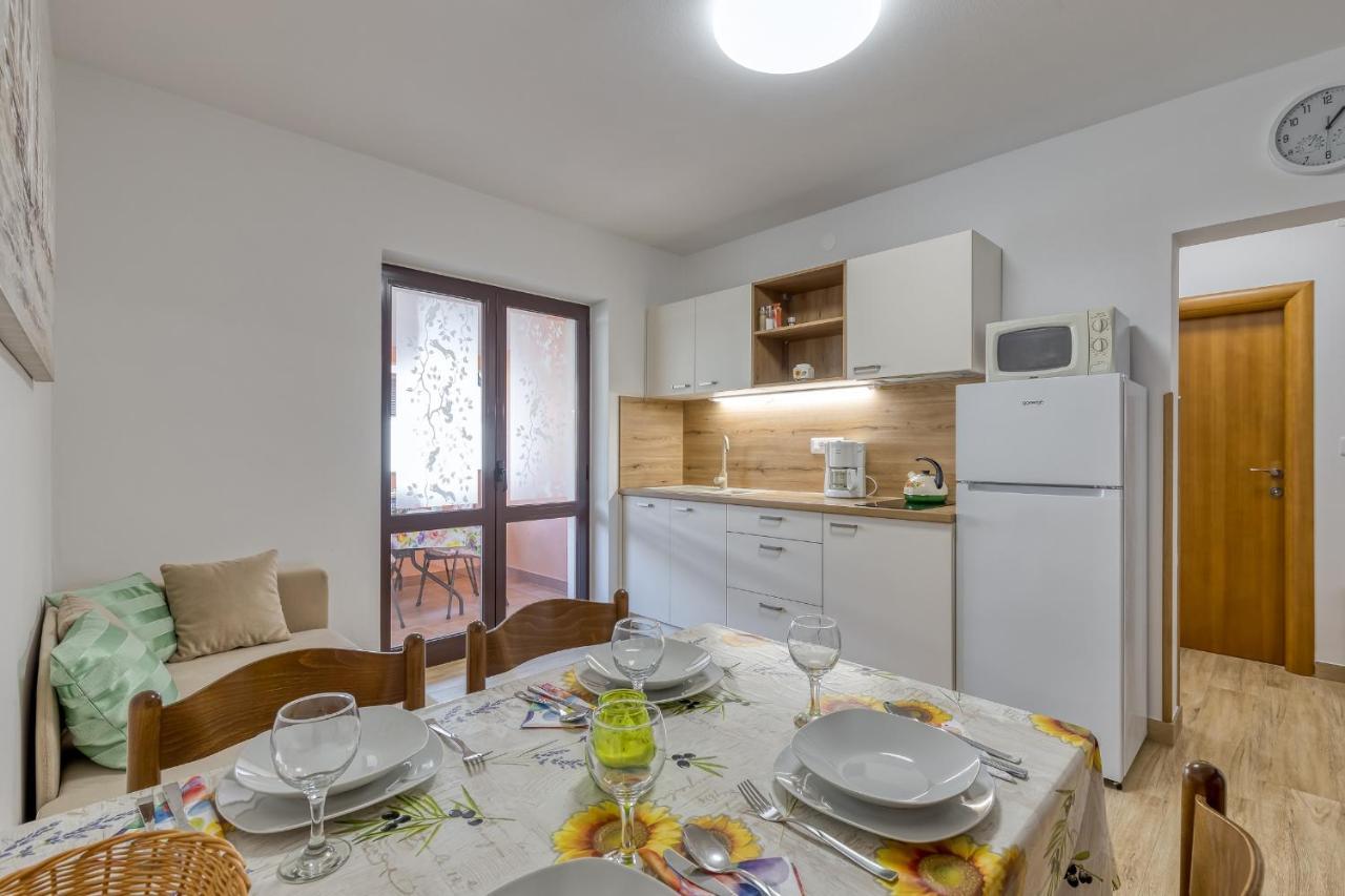 Apartment Complex Silva روفينج المظهر الخارجي الصورة